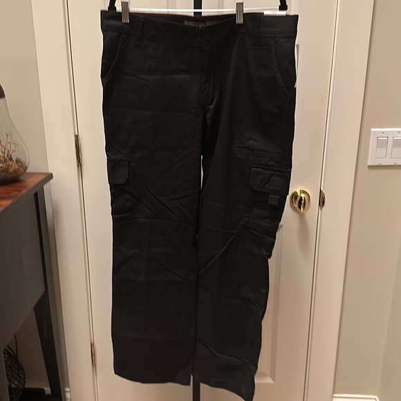 DICKIES Women's Relaxed Fit Straight Leg Cargo Pants - Picture 7 of 16